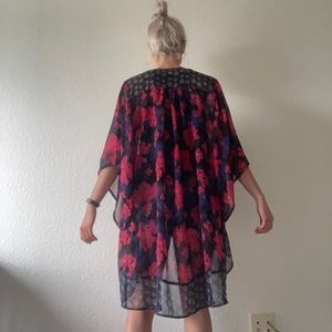 Hollister Kimono